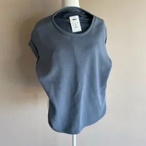 Women's Short Sleeve Gray Top